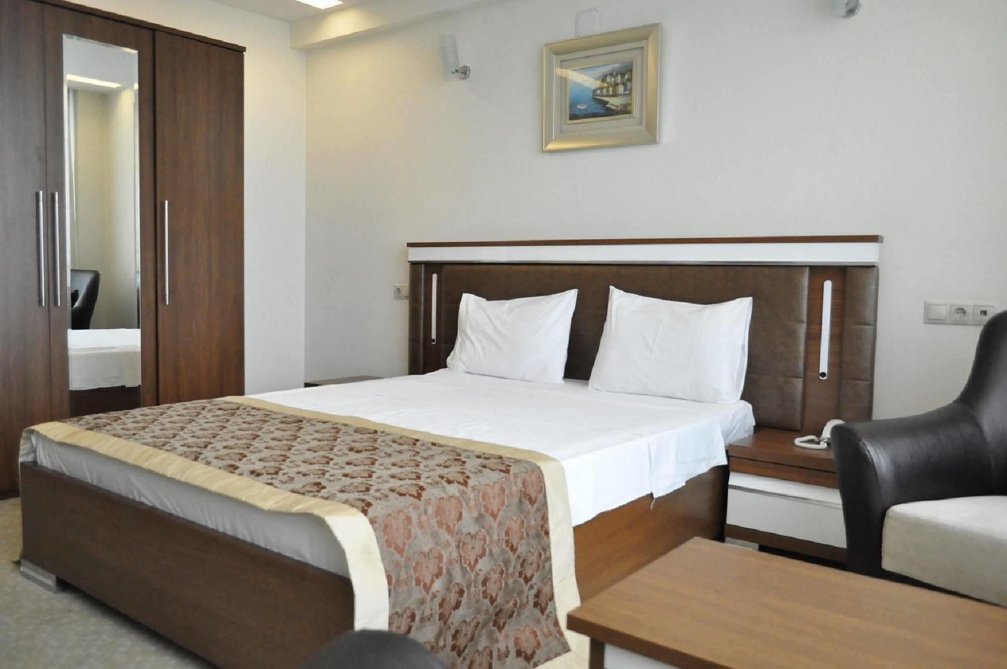 TS Gold Otel Trabzon Eksteriør billede